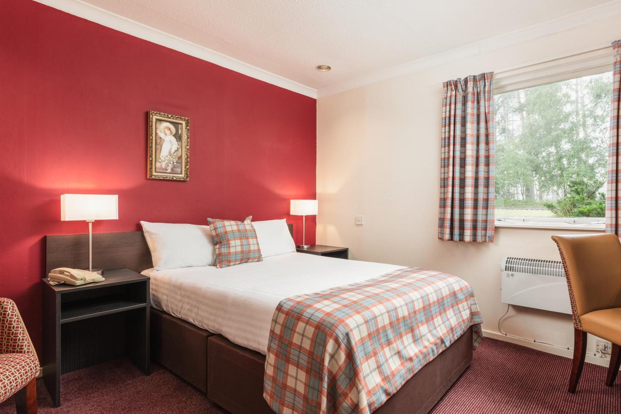 Highlander Hotel 'A Bespoke Hotel' Newtonmore Dış mekan fotoğraf